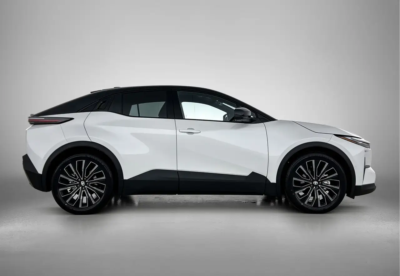 Toyota C-HR 2026 — фото 15