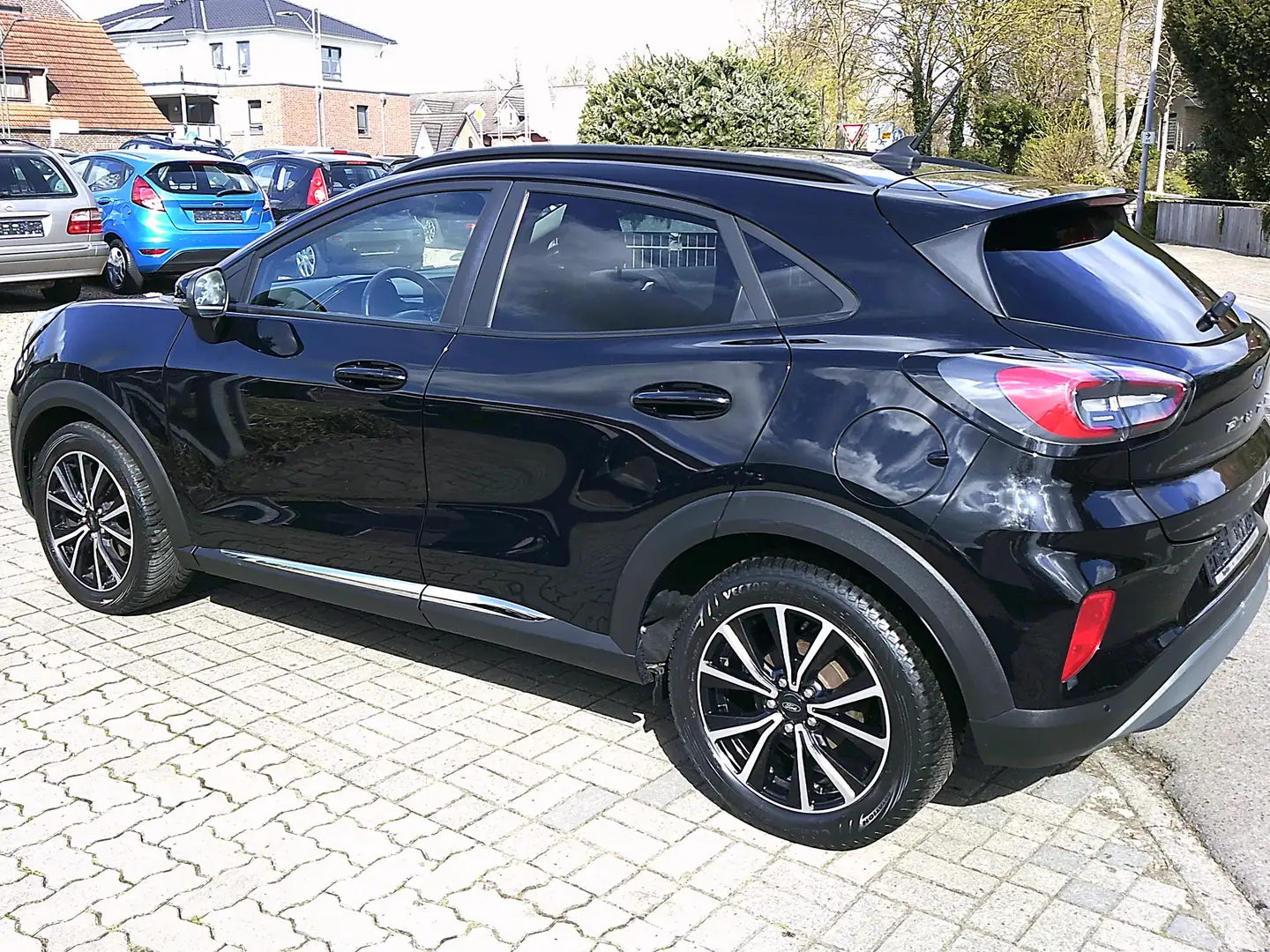 Ford Puma Titanium Schwarz - 2