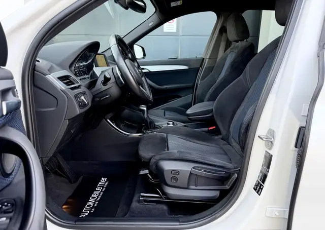 BMW X1 view 8