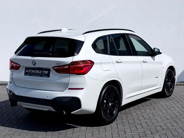 BMW X1 view 5