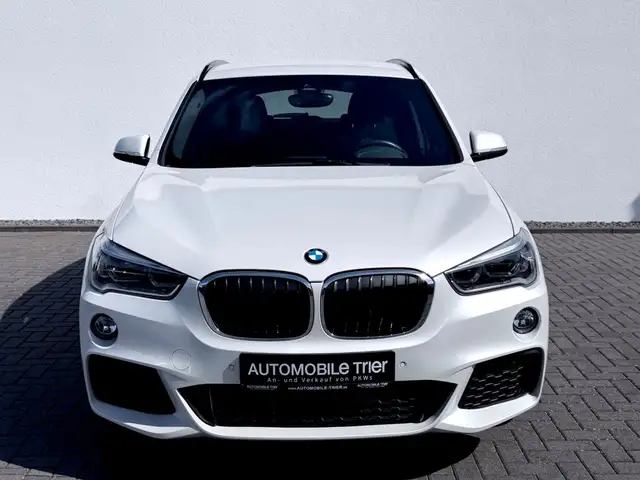 BMW X1 view 2