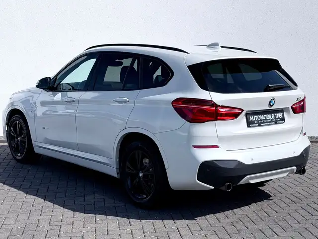 BMW X1 view 7
