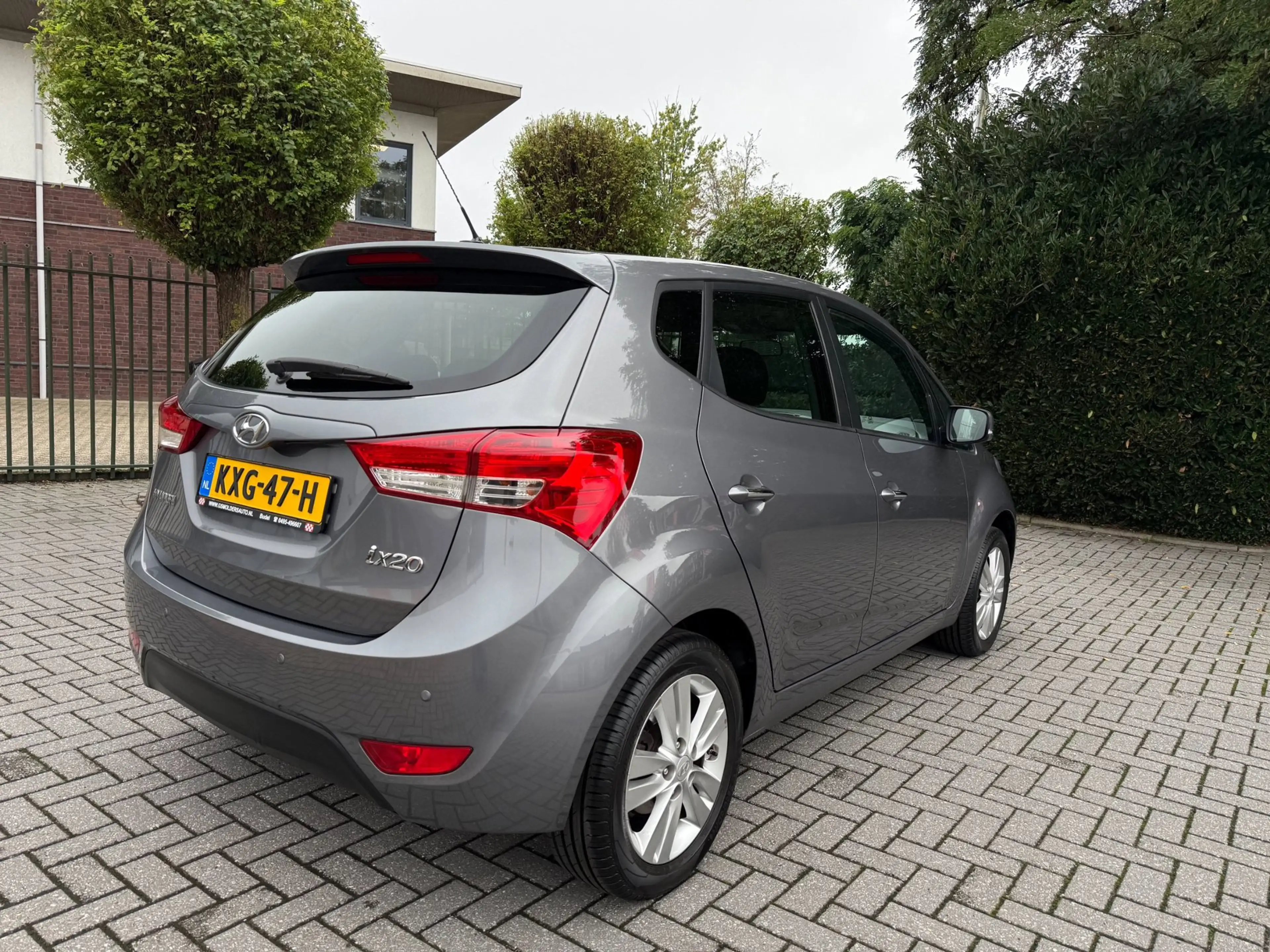 Hyundai iX20 1.4i, Clima, Cruise Control, Parkeersensoren, LM-v — photo 4