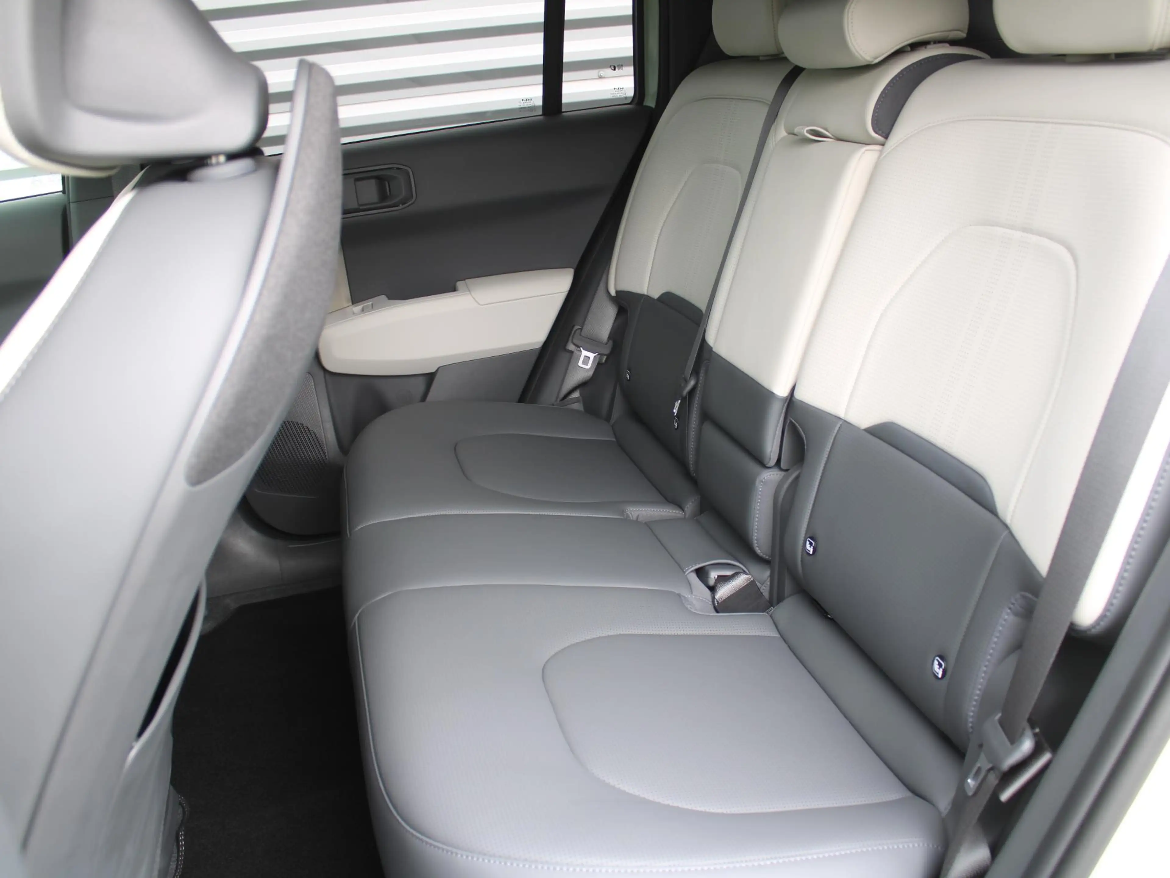 Kia EV3 GT-Line Business Edition 81.4 kWh | Nieuw | Direct — photo 30