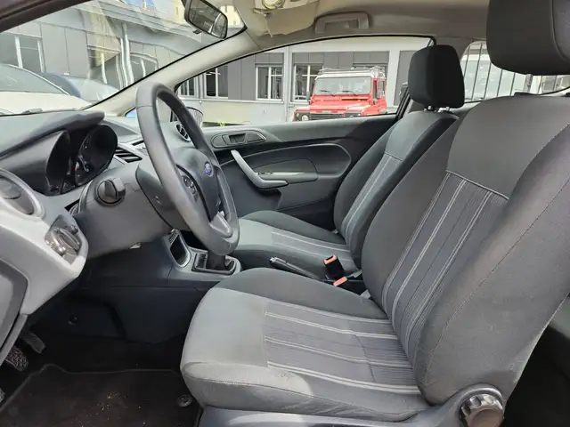 Ford Fiesta view 8