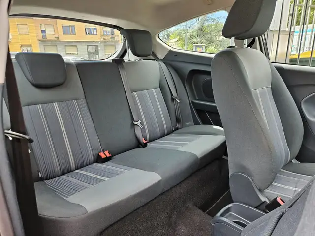 Ford Fiesta view 12