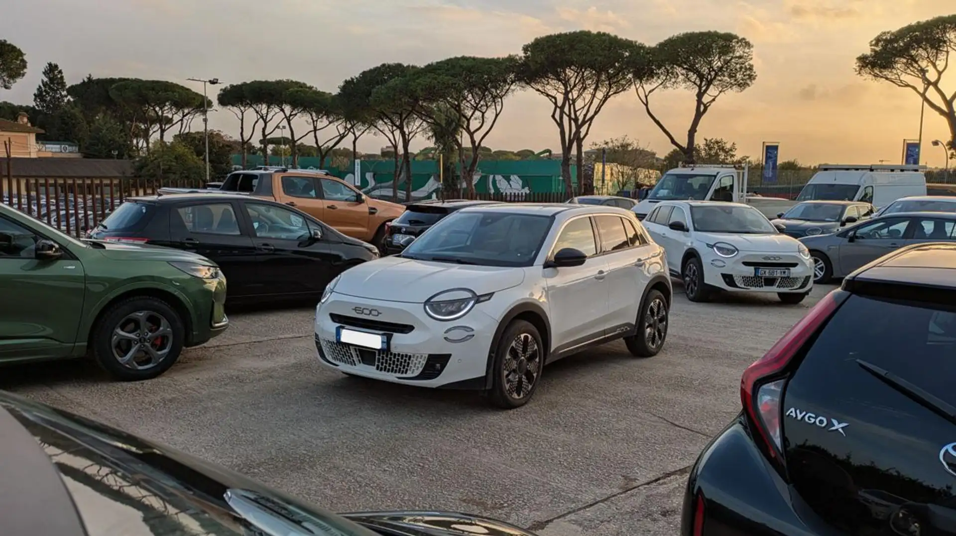 Fiat 600 HYBRID LA PRIMA DCT6 1.2cc 100cv SAFETYPACK Bianco - 1