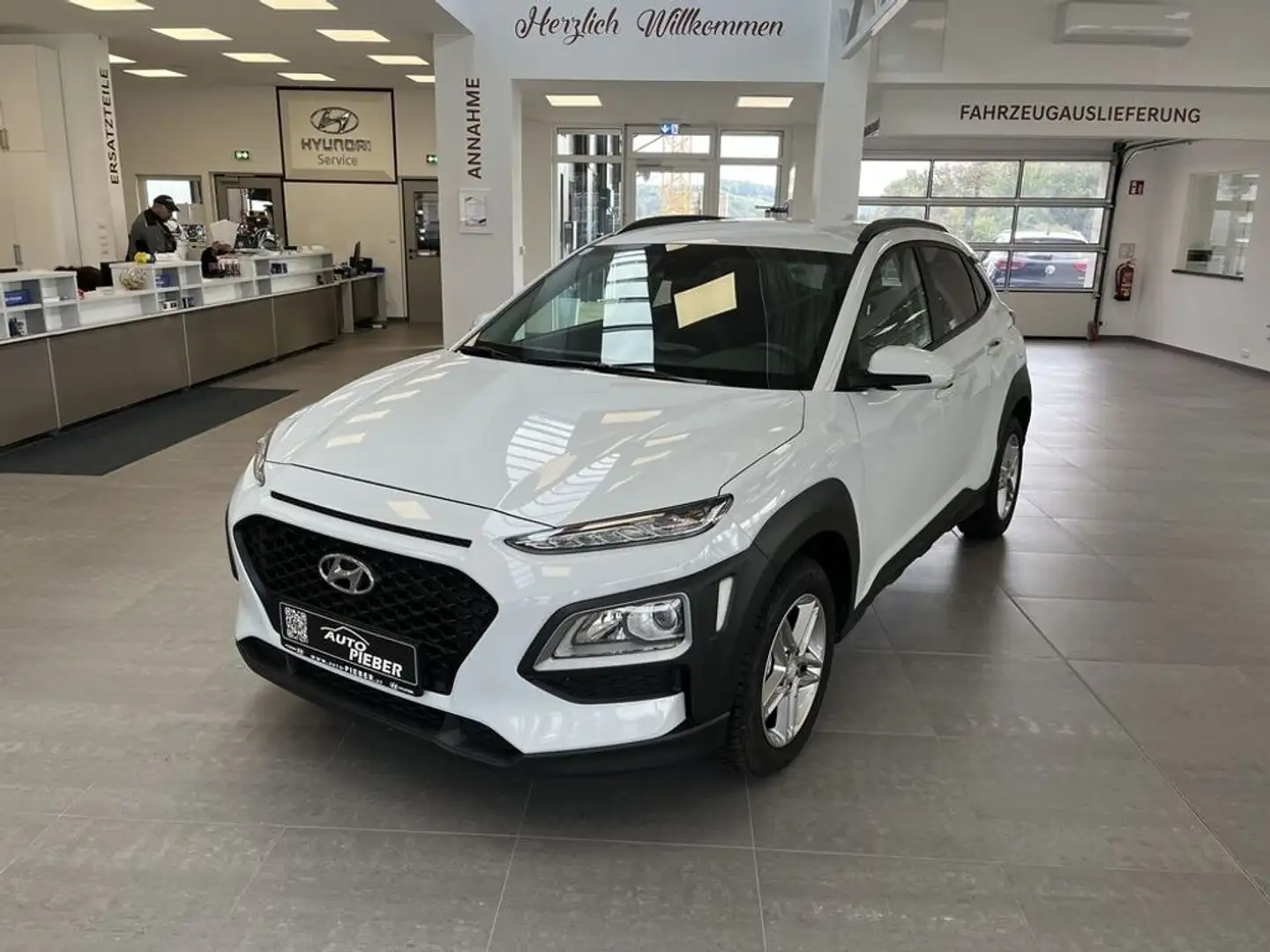 Hyundai KONA 1,6 CRDi LEVEL 3 Plus 4WD *SHZ,RFK* Blanco - 2