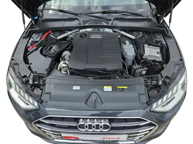 Audi A4 view 12