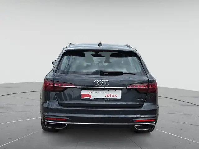 Audi A4 view 7