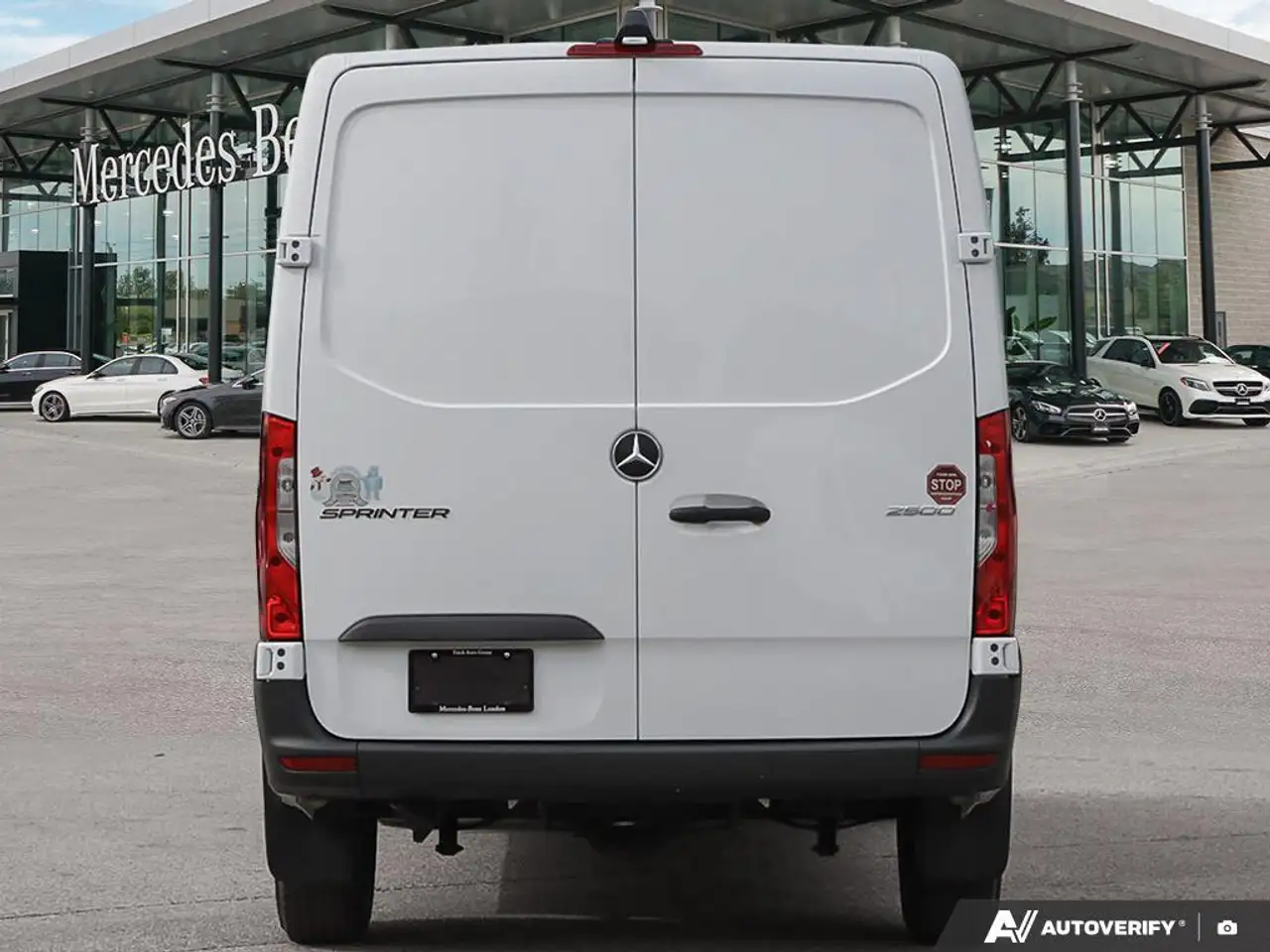 Mercedes-Benz Sprinter снимка Mercedes-Benz Sprinter