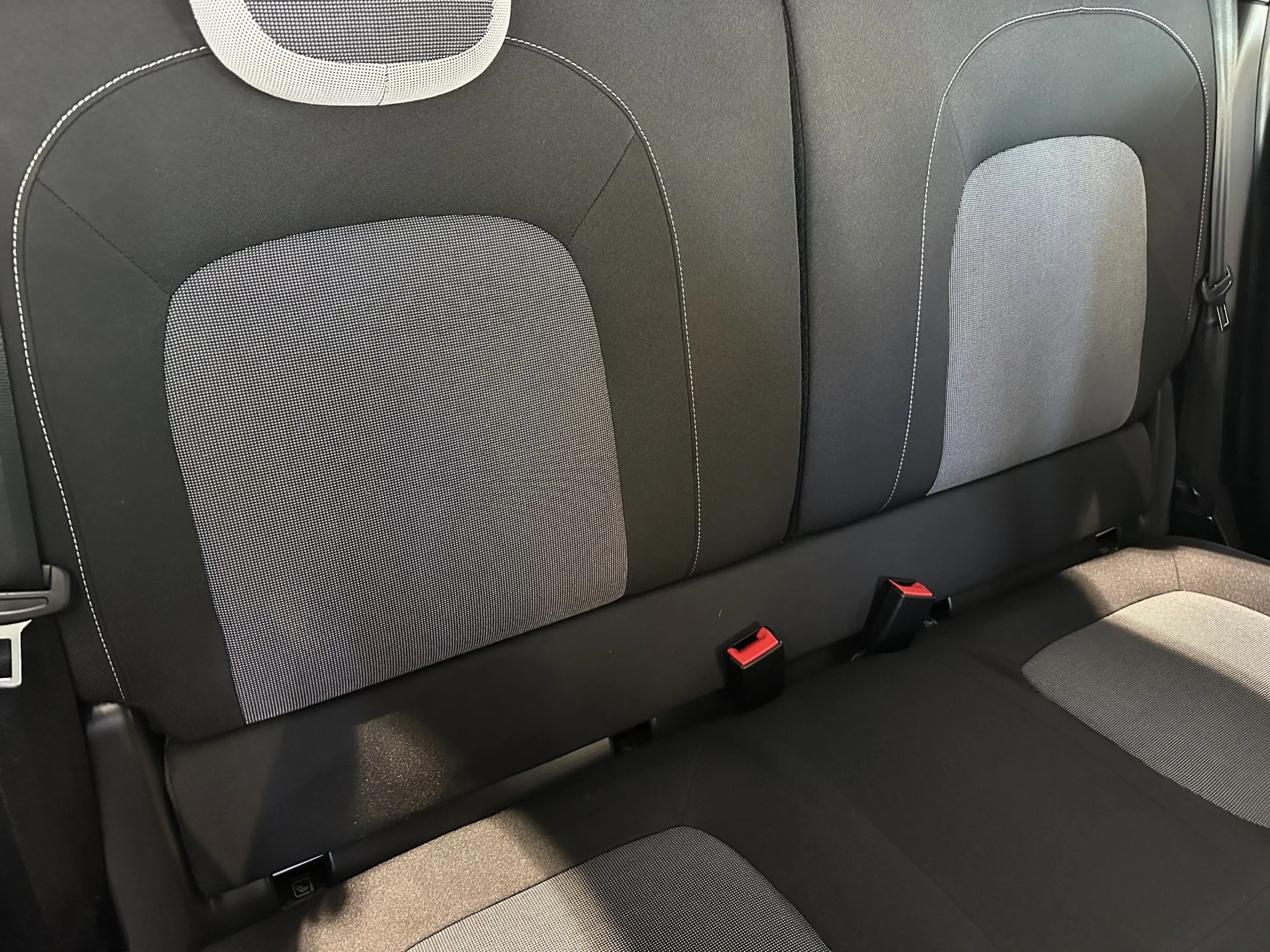 Renault Twingo EQUILIBRE SCe 65 — photo 12