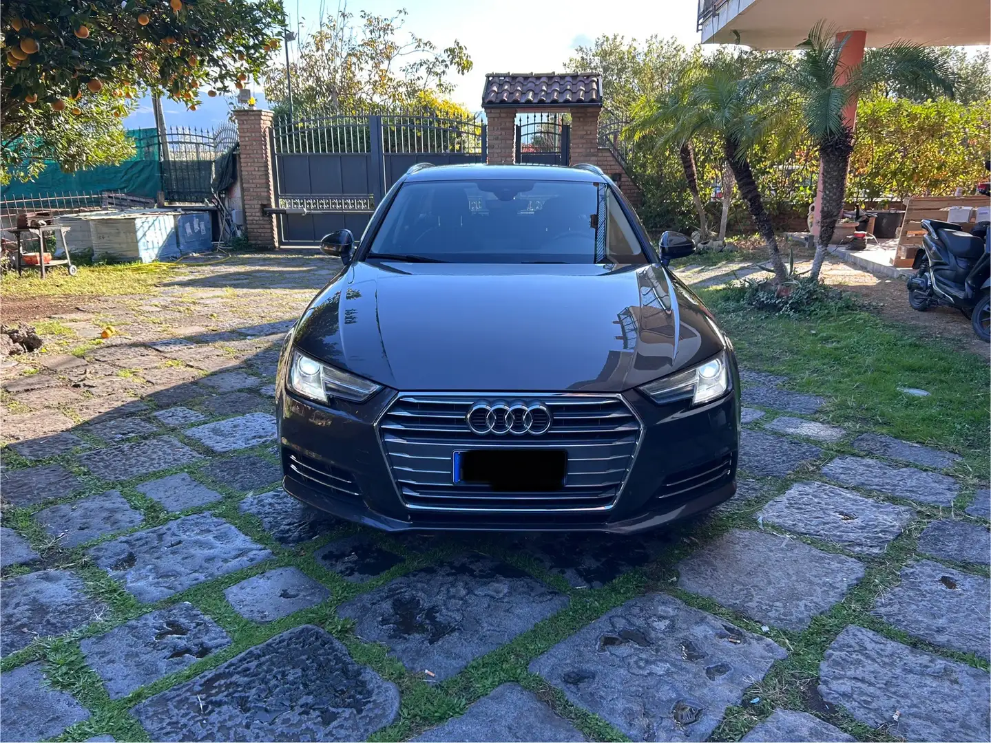 Audi A4 Avant 40 2.0 tdi ultra Business 190cv s-tronic my1 - 1