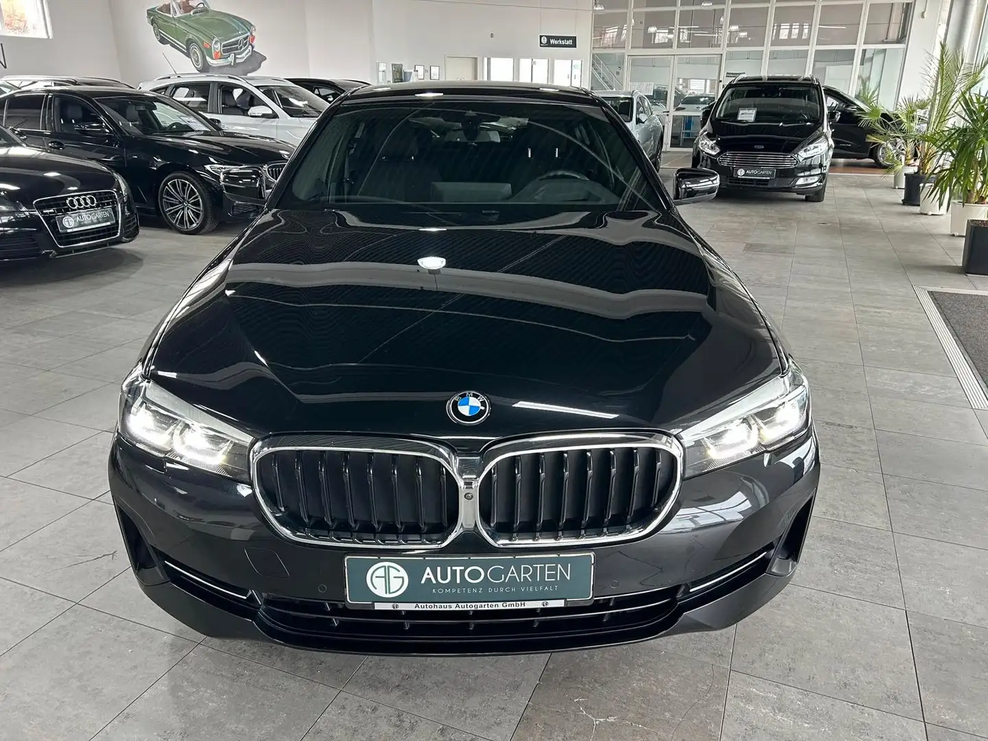 BMW 520 Baureihe 5 Lim. 520 d*Ambiente*neues Mode*HeadUp Schwarz - 2