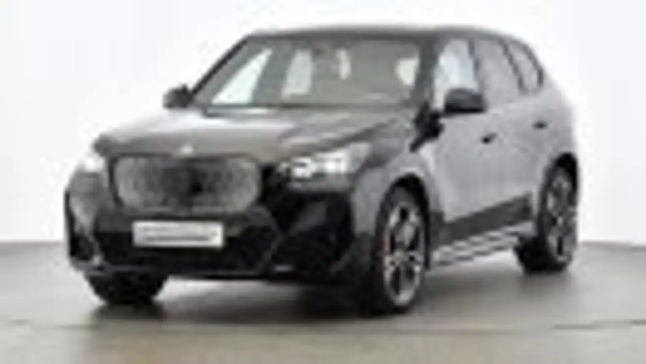 BMW X1 sDrive20i U11 B38 Schwarz - 1