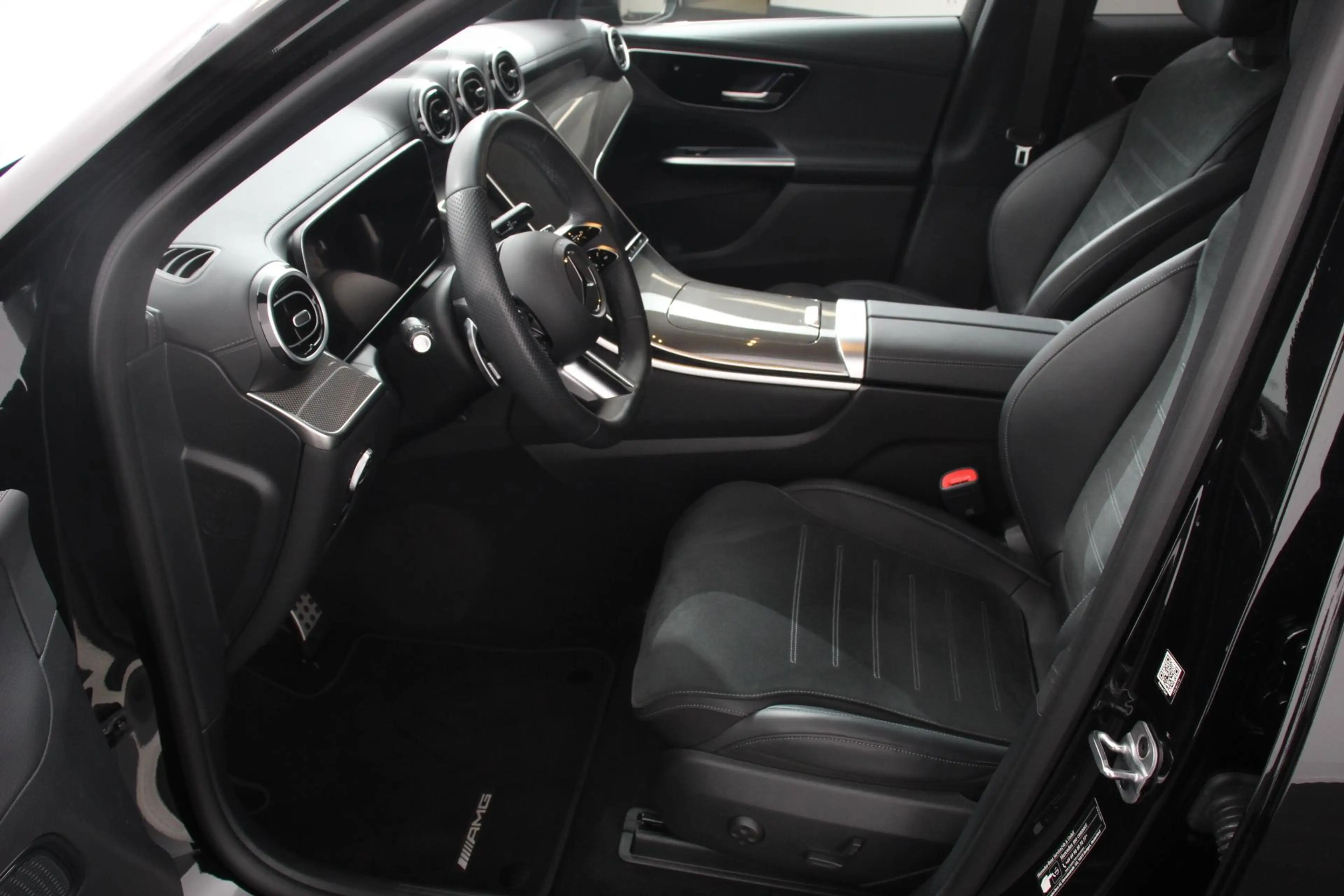 Mercedes-Benz GLC 300 300e 4MATIC AMG PHEV Line Night Pack Camera Naviga — photo 9