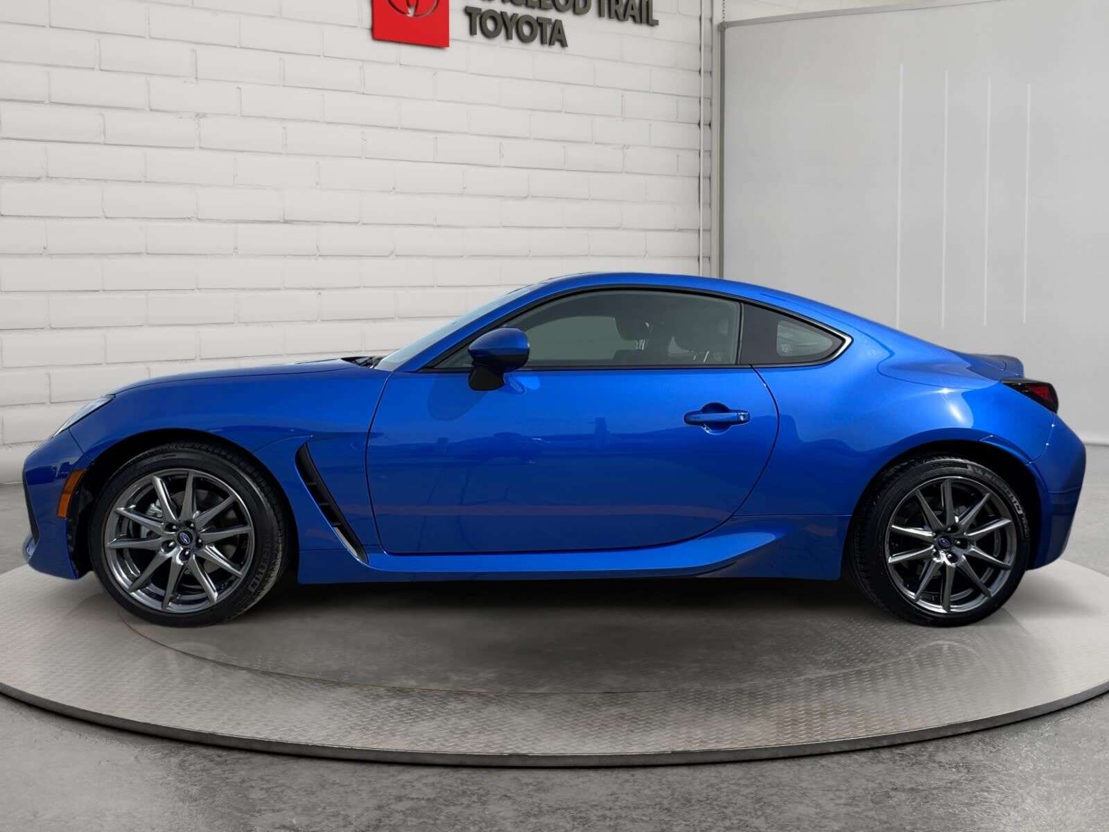 2025 Subaru BRZ 6 Speed MT | No Accident | RWD | BOXER Engine — снимка 1