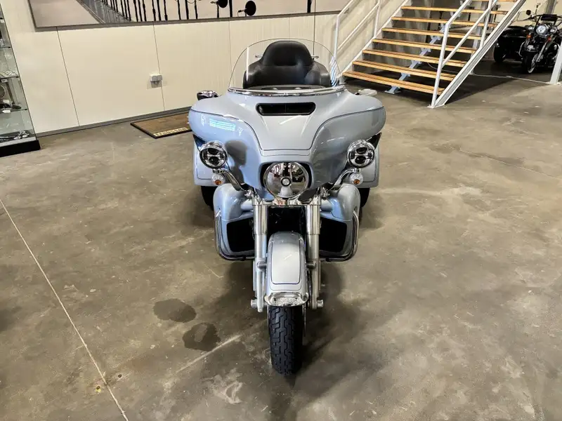 Harley-Davidson Tri Glide - foto 3