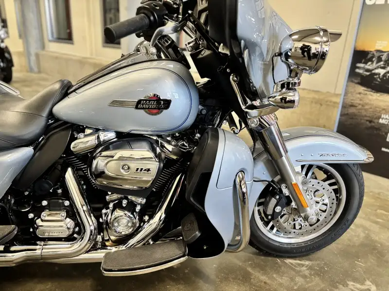 Harley-Davidson Tri Glide - foto 2