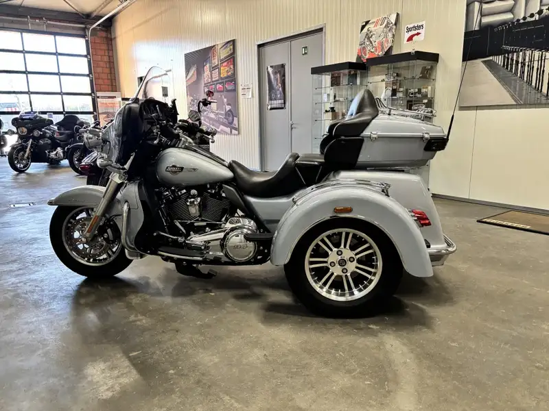 Harley-Davidson Tri Glide - foto 7