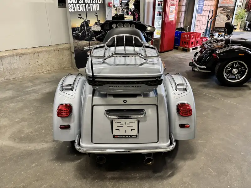 Harley-Davidson Tri Glide - foto 5