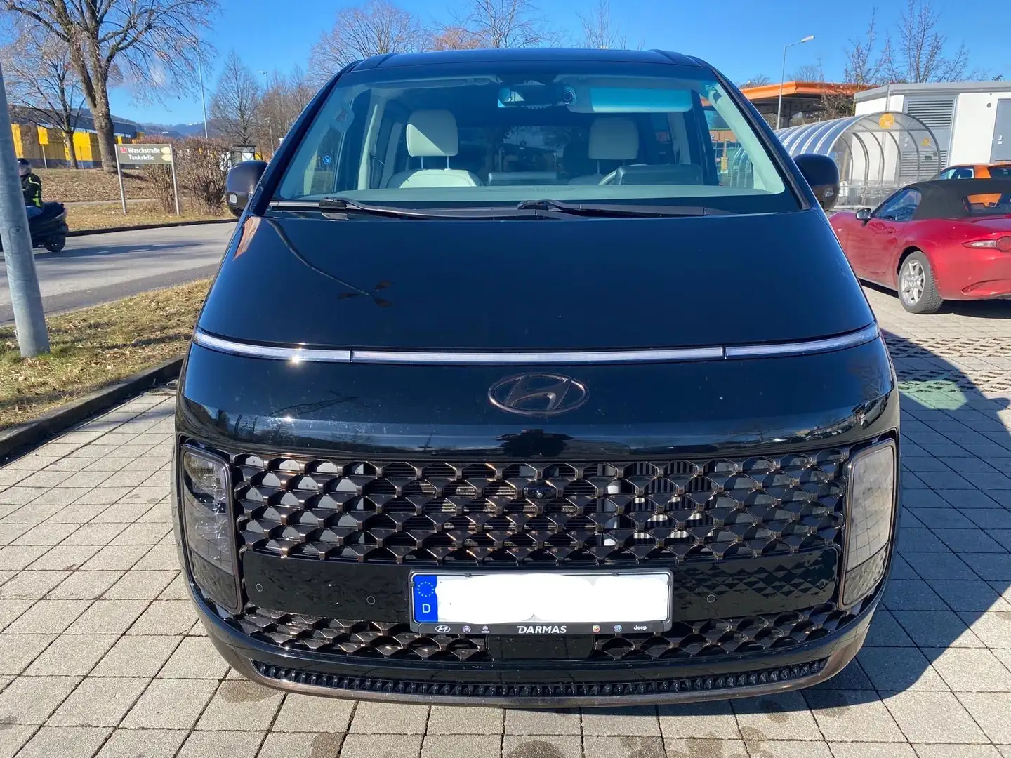 Hyundai STARIA STARIA DIESEL 2.2 CRDi Allrad Signature Negru - 2