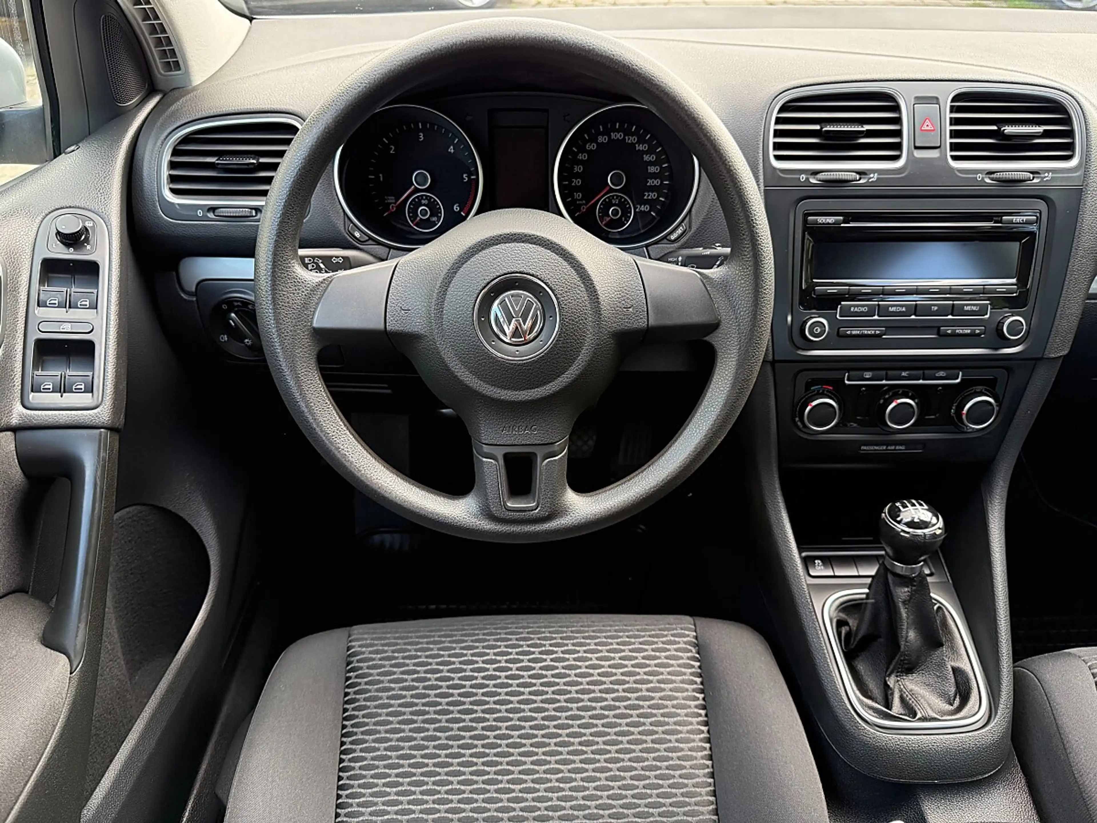 Volkswagen Golf R abbit 1,6 TDI-ANHÄNGERKUPPLUNG-1/3 ZINSFREI FIN... — photo 14