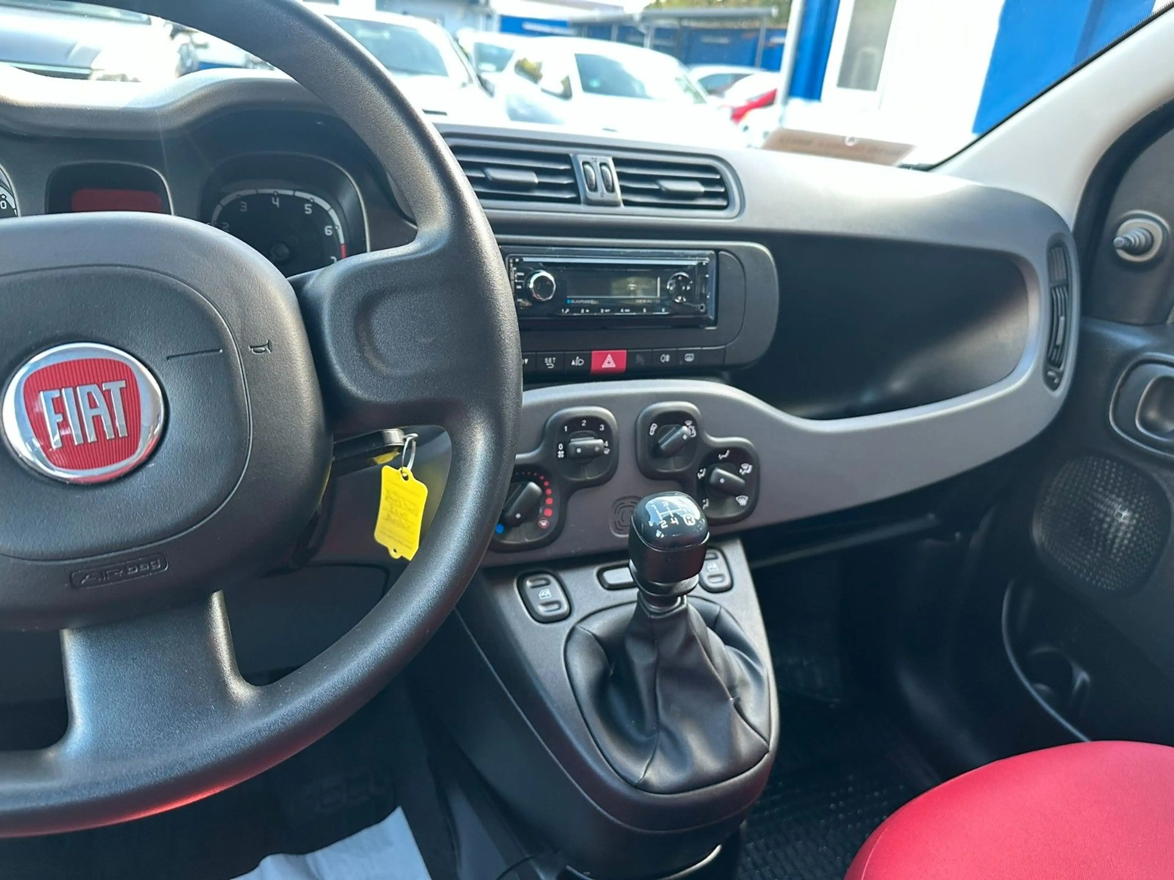 Fiat Panda 1.2 Pop*Klima*5Gang*Euro6*Top* — photo 11