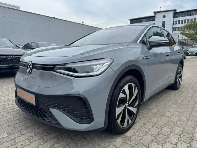 Volkswagen ID.5 Pro Performance ACC AHK WÄRMEPUMPE 360° 20Z