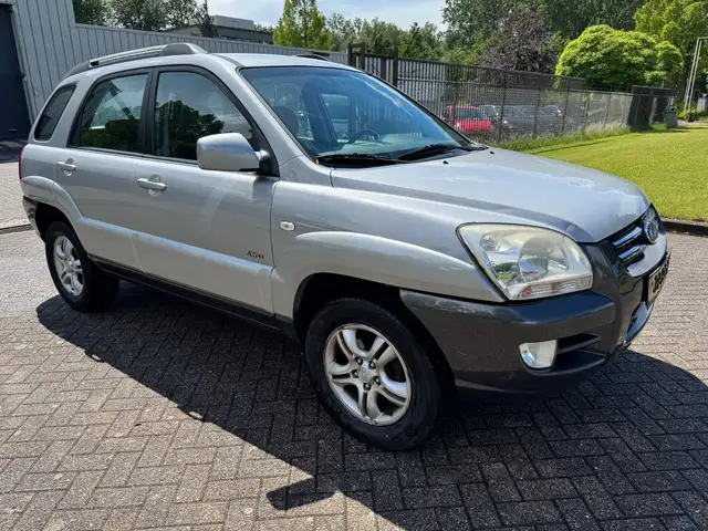 Kia Sportage view 3