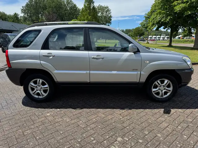 Kia Sportage view 4