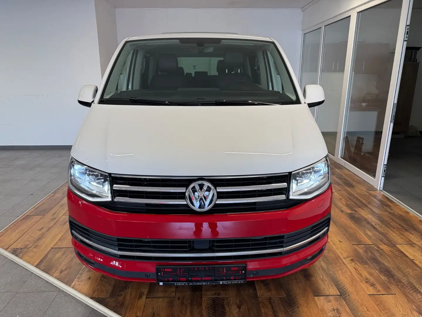 Volkswagen T6 Multivan ACC SD KAM STANDHZG NAV MOTOR 40 TKM Rouge - 2