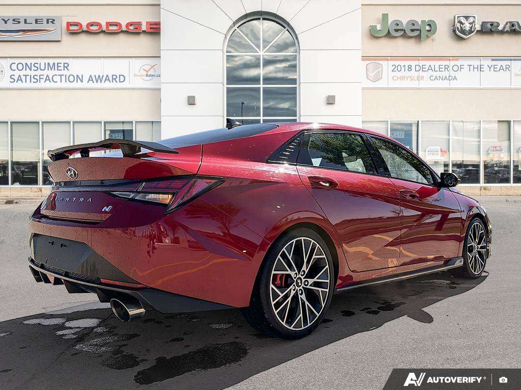 2022 Hyundai Elantra Manual | Heated Seats | Back-Up Camera | — снимка 1