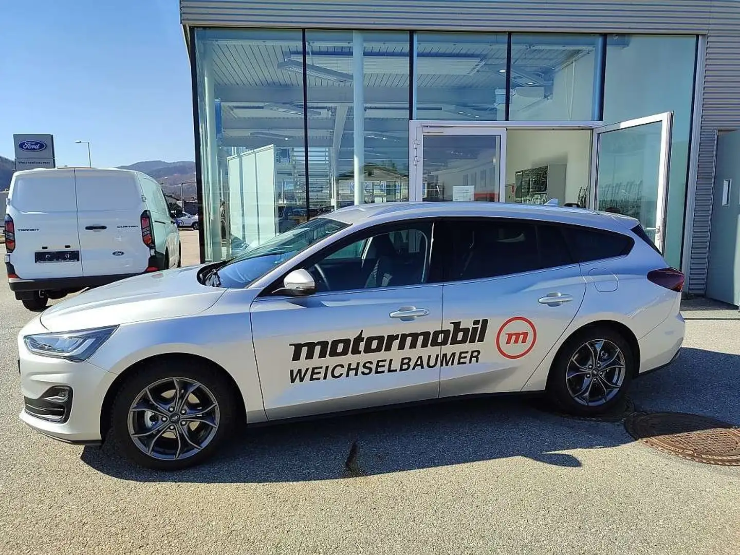 Ford Focus Turnier 1,0 EcoBoost Hybrid Titanium Edit... Silber - 2