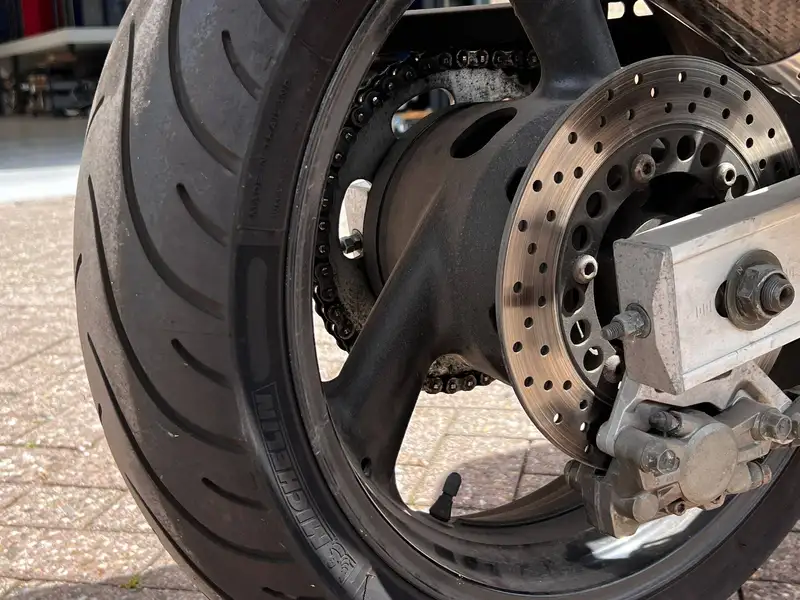 Yamaha Fazer 600 - foto 8