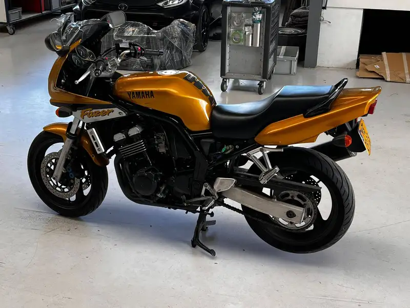 Yamaha Fazer 600 - foto 7