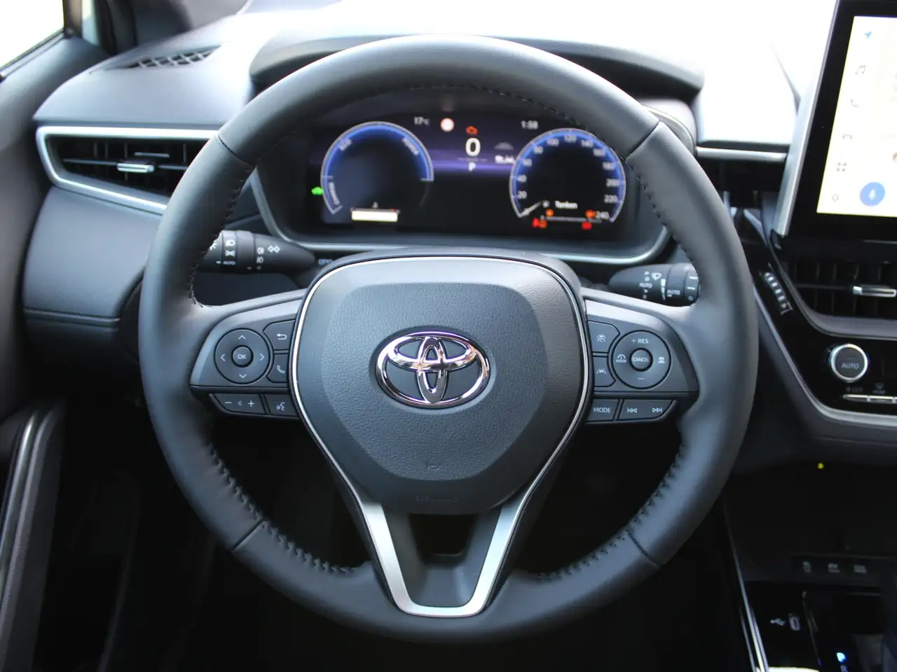 Toyota Corolla Cross 1,8 Hybrid Teamplayer el.Heck.*Navi 14