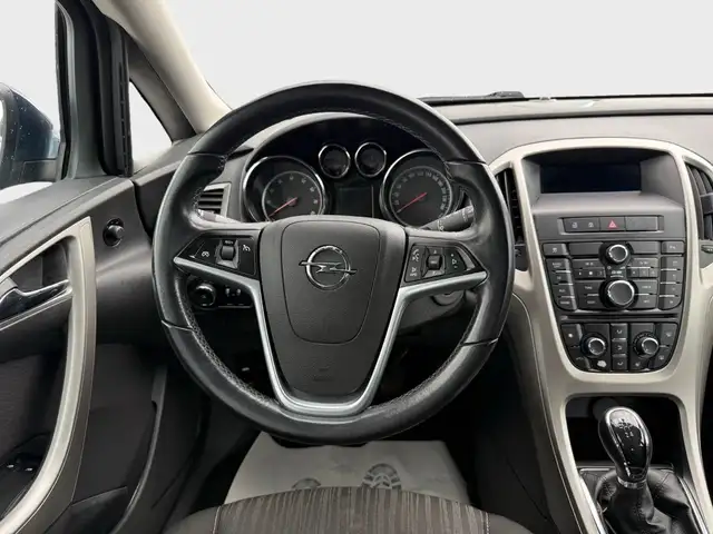 Opel Astra view 13