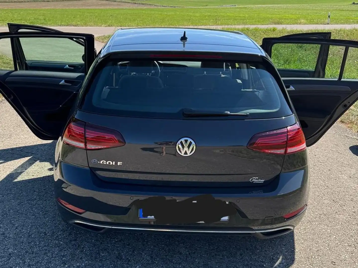 Volkswagen e-Golf Golf VII gepflegt, 1. Hand inkl. So+Wi-Reifen Alu. Grau - 2
