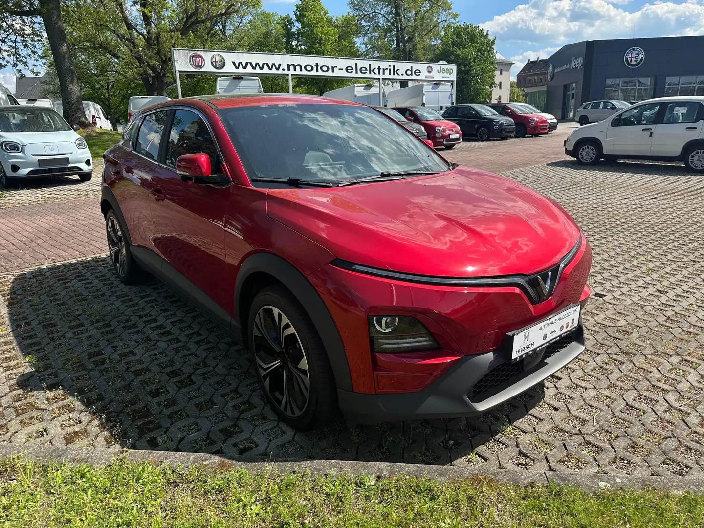 VinFast VF 6 VF6 59,6 kWh Plus ab 269€ mtl. leasen Červená - 2