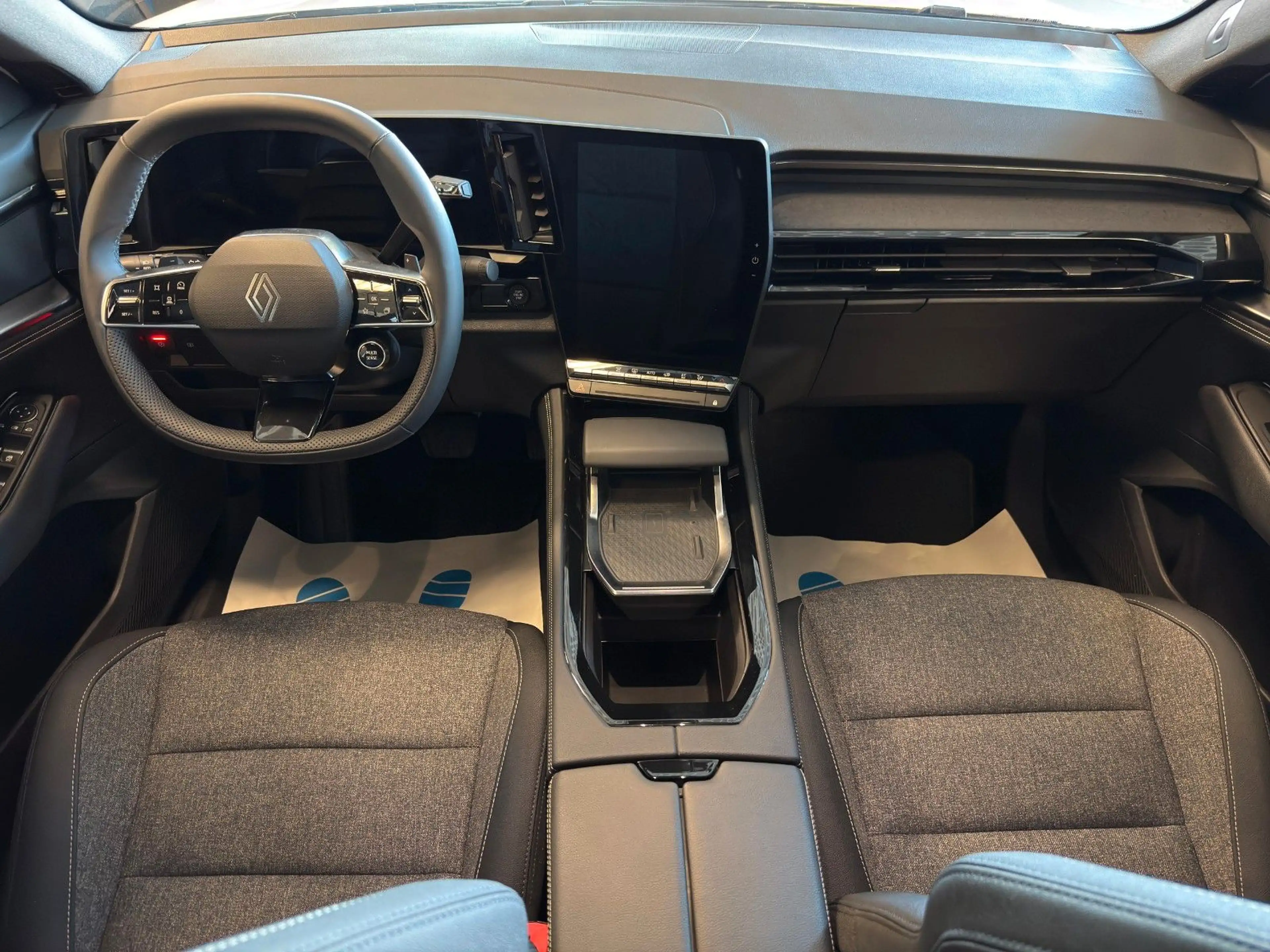 Renault Rafale 200 E-Tech Full Hybrid Techno — photo 10