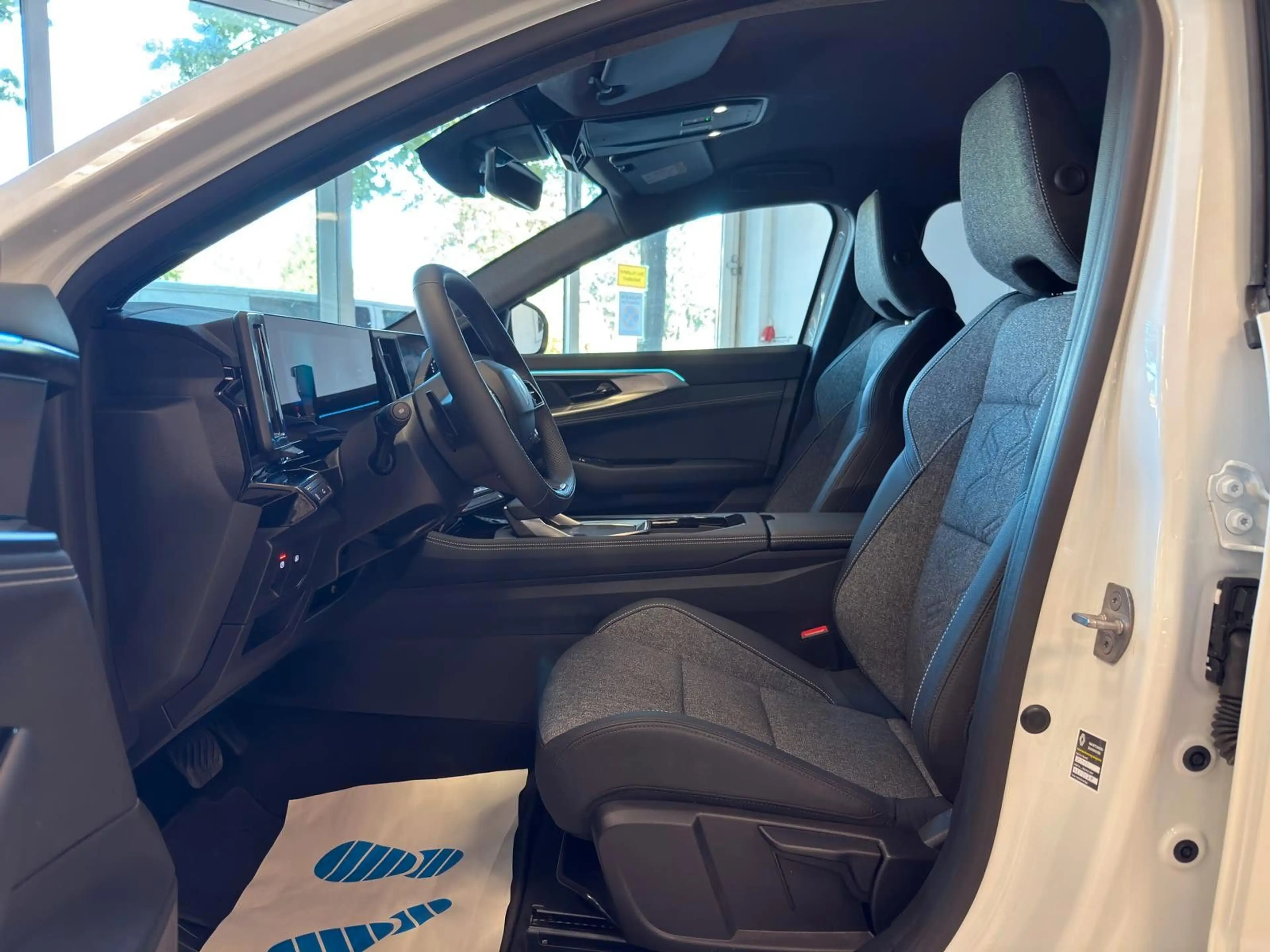 Renault Rafale 200 E-Tech Full Hybrid Techno — photo 12