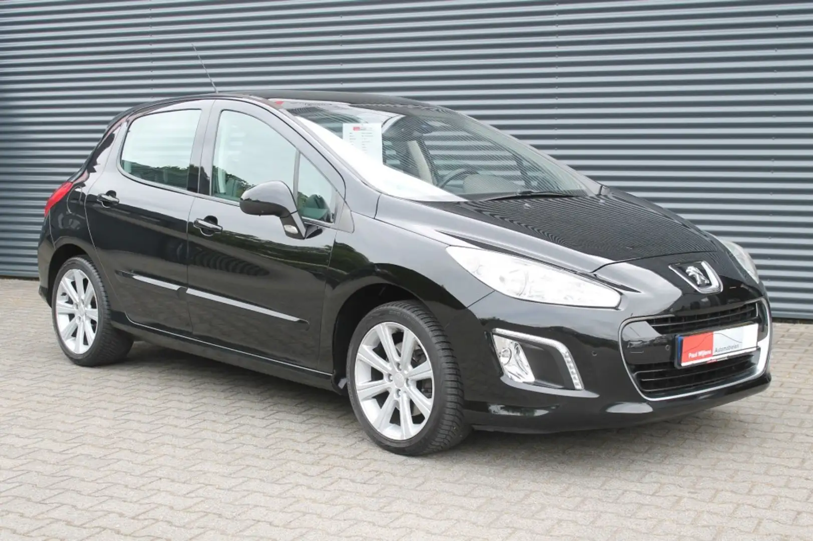 Peugeot 308 1.6 THP Allure Uitv. 5-Deurs NAVIGATIE-PANORAMADAK Zwart - 1