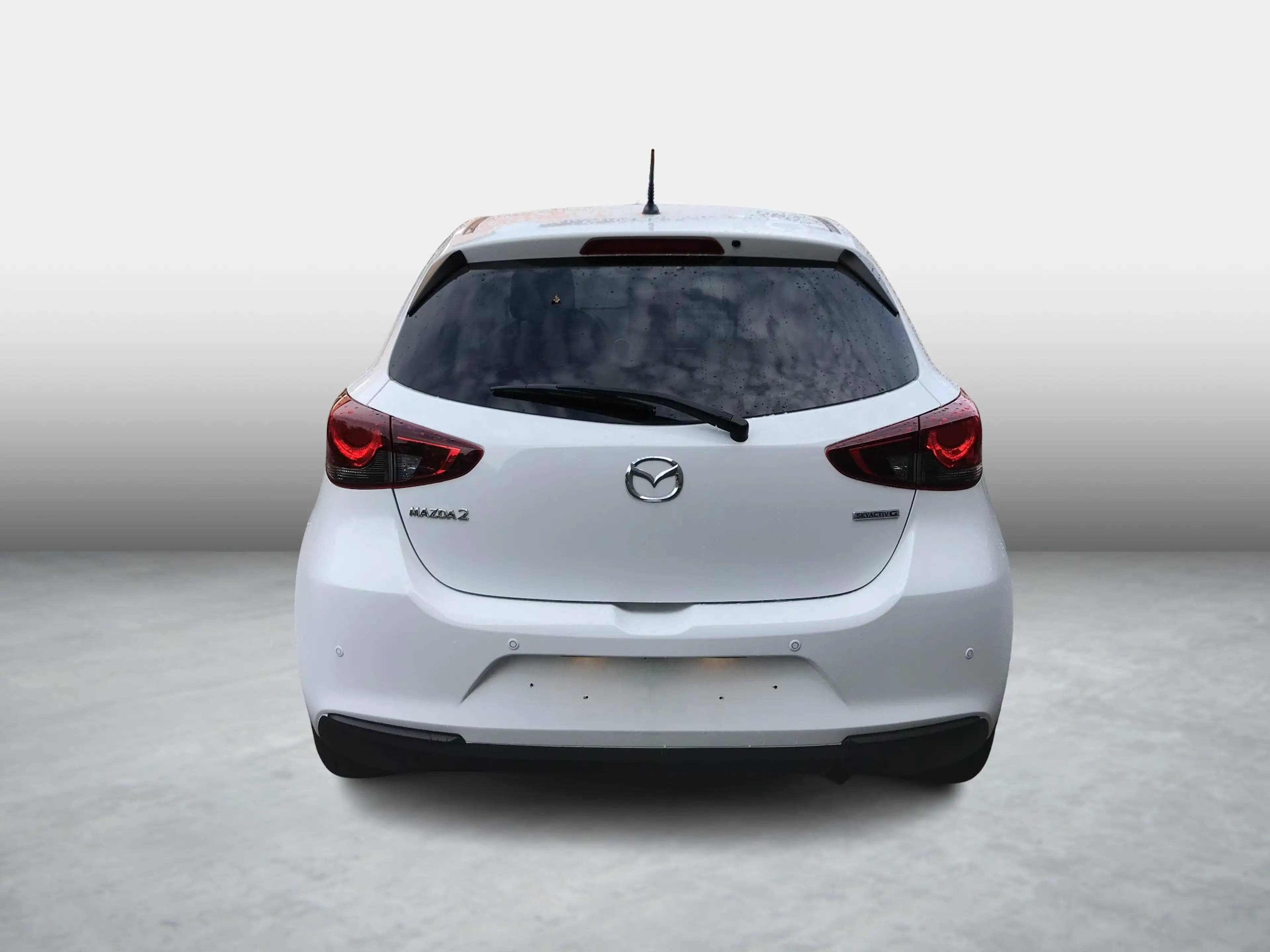 Mazda 2 1.5 Skyactiv-G Signature automaat, navigatie, clim — photo 4