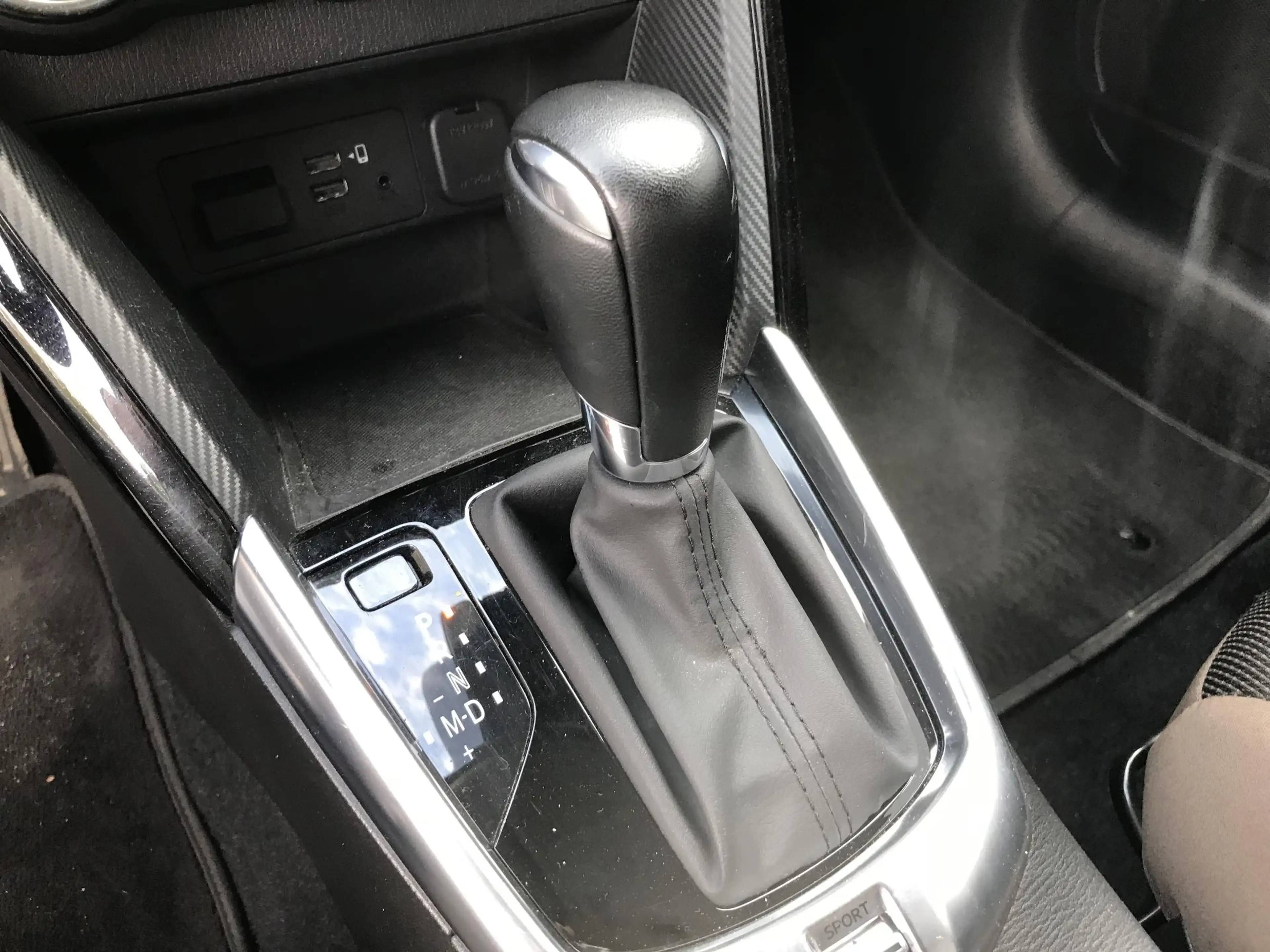 Mazda 2 1.5 Skyactiv-G Signature automaat, navigatie, clim — photo 14