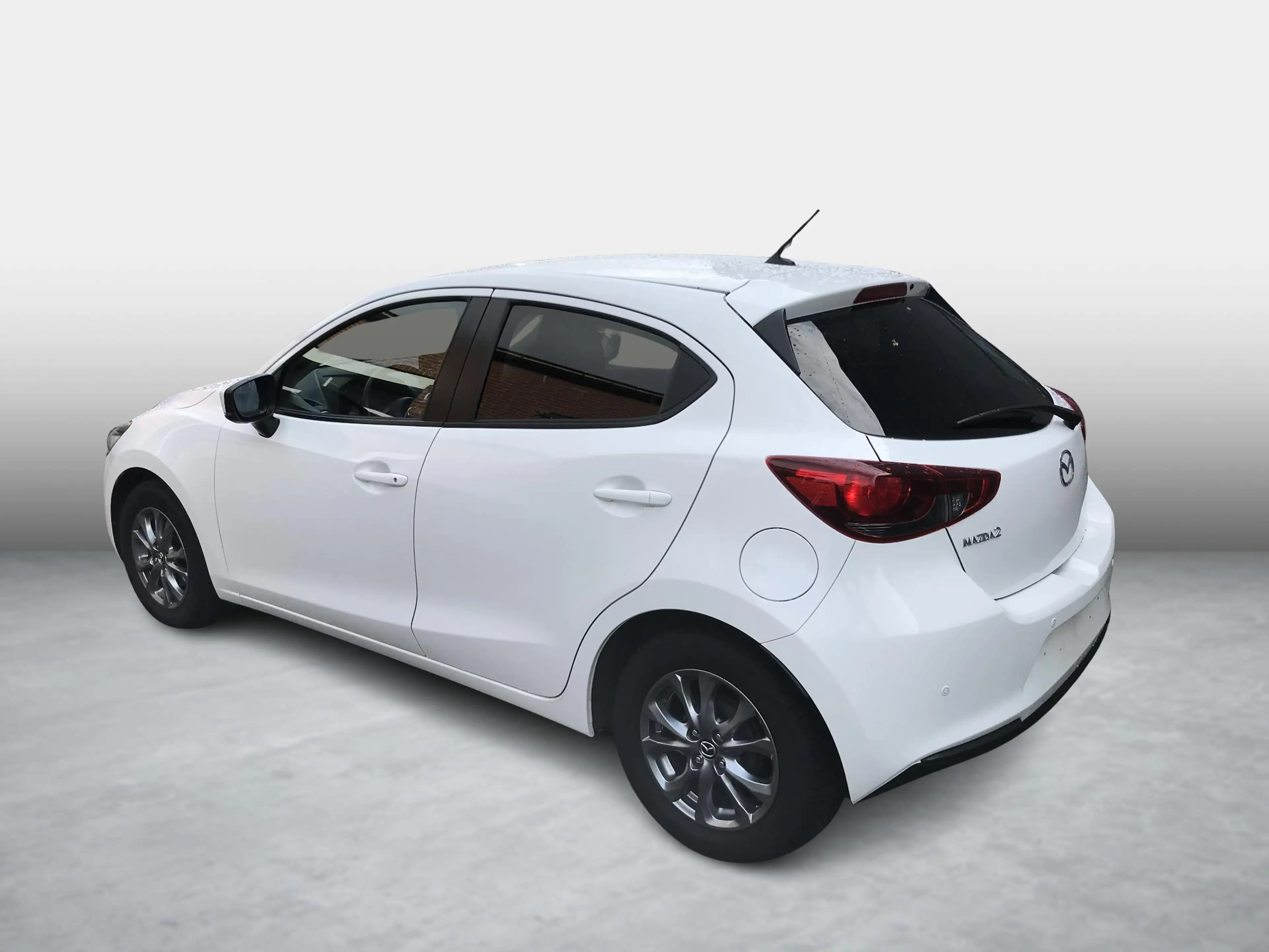 Mazda 2 1.5 Skyactiv-G Signature automaat, navigatie, clim — photo 3