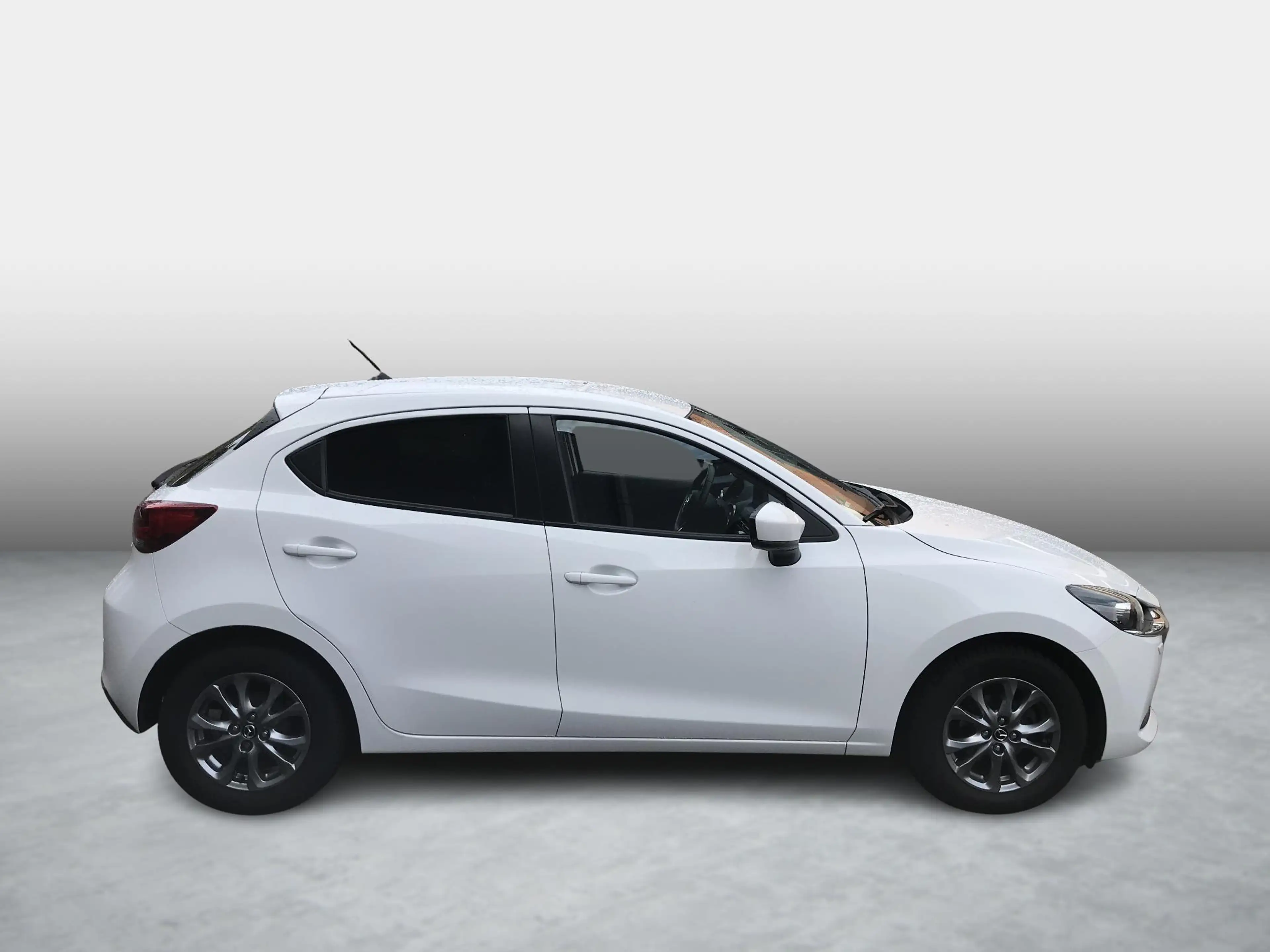 Mazda 2 1.5 Skyactiv-G Signature automaat, navigatie, clim — photo 6