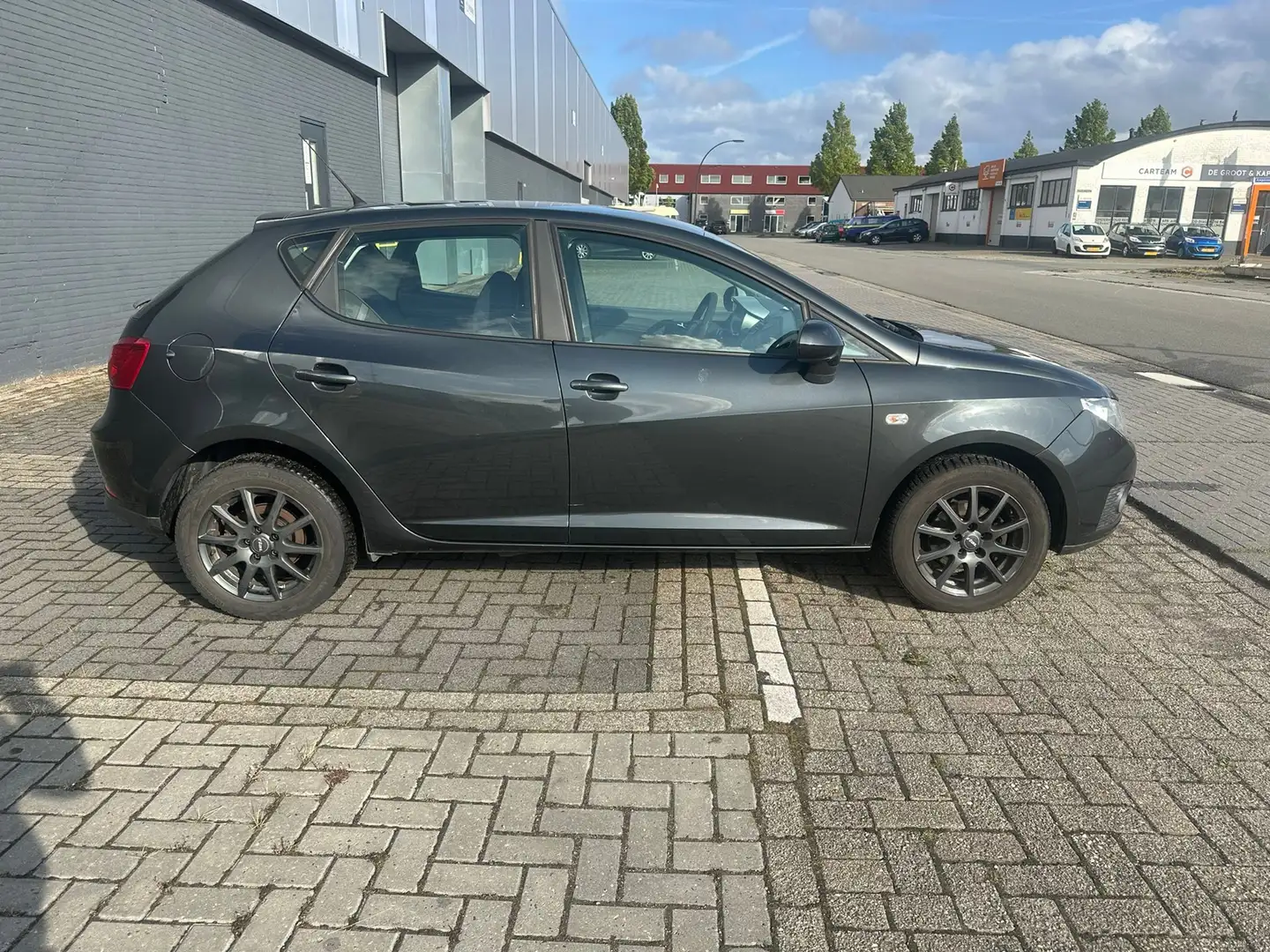 SEAT Ibiza 1.2 Beat Grijs - 2