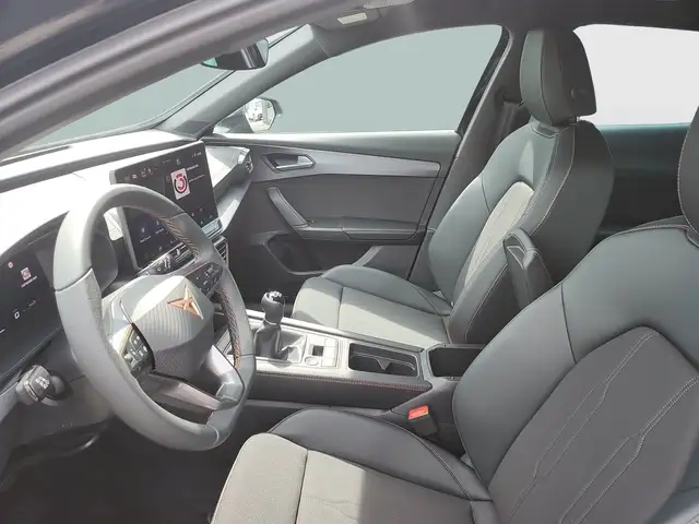Cupra Formentor view 8