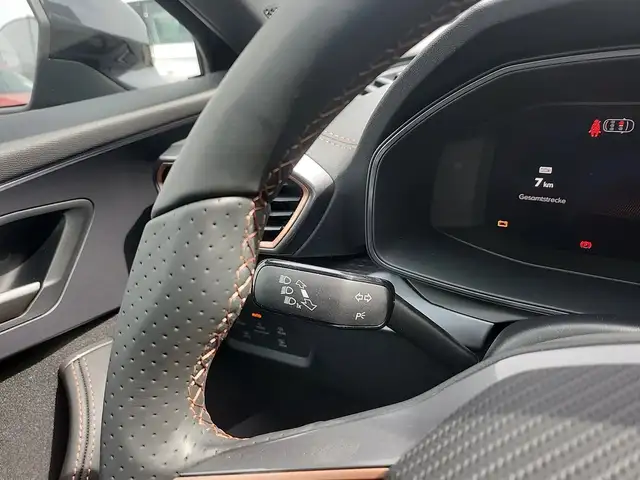 Cupra Formentor view 11